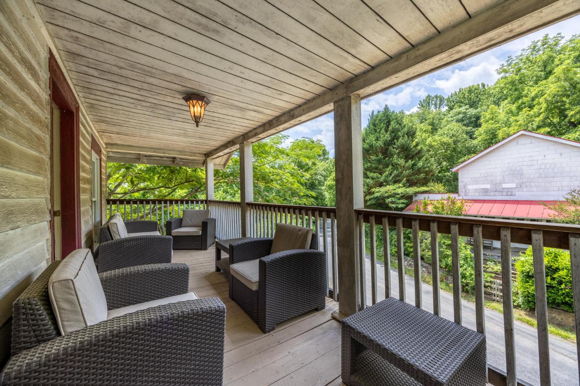 Bliss Point Farm And B&B, Llc Earlysville 外观 照片