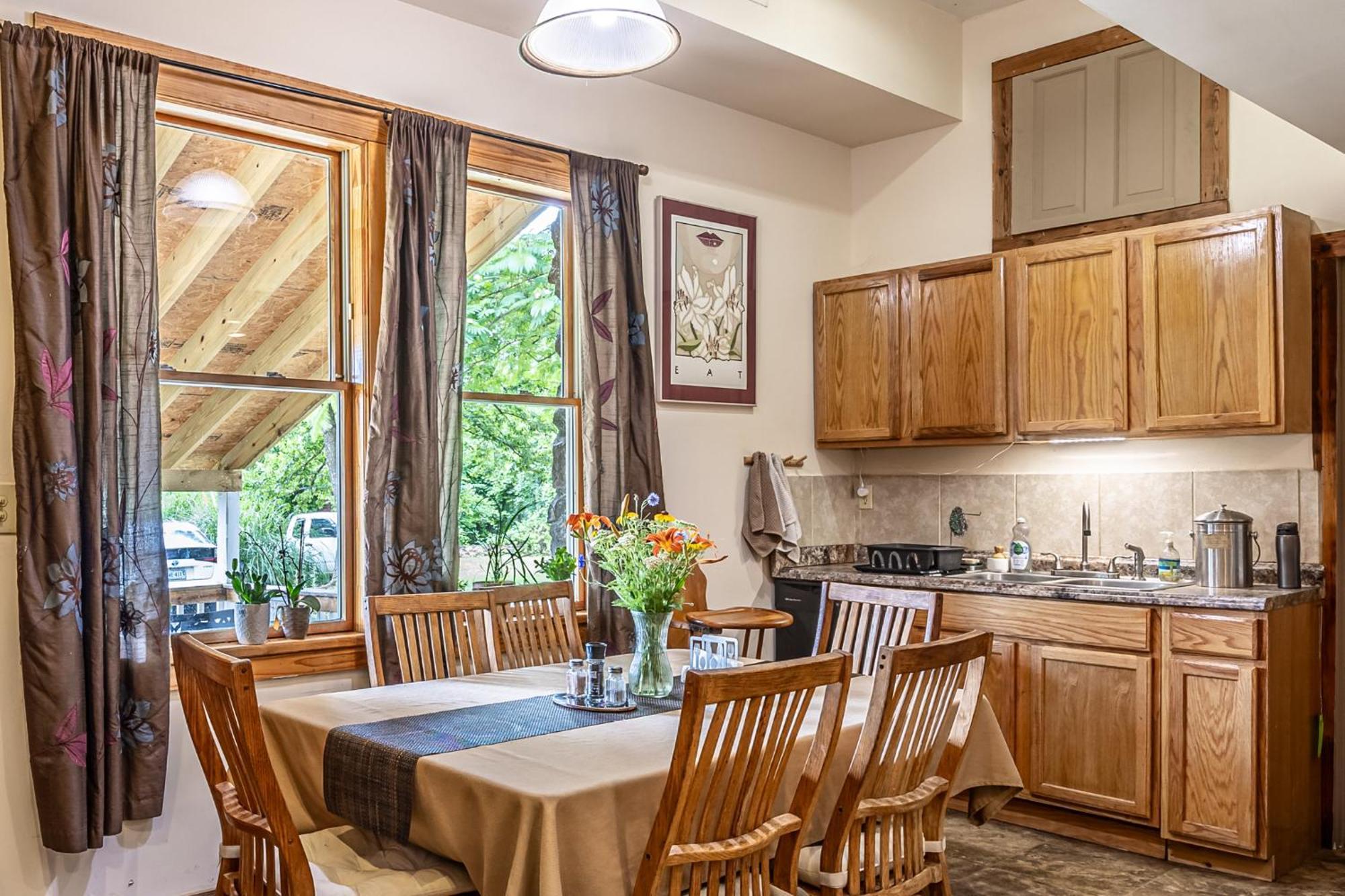 Bliss Point Farm And B&B, Llc Earlysville 外观 照片